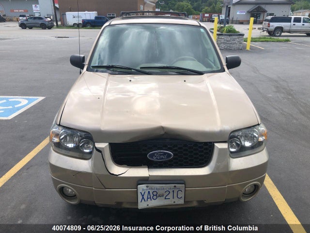 40074809 :رقم المزاد ، 1FMCU94117KB32882 vin ، 2007 Ford Escape Limited مزاد بيع