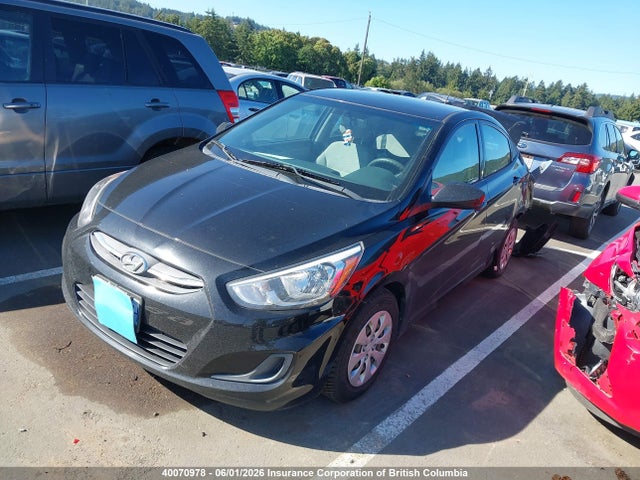 2017 Hyundai Accent Se მანქანა იყიდება აუქციონზე, vin: KMHCT4AE3HU301335, აუქციონის ნომერი: 40070978
