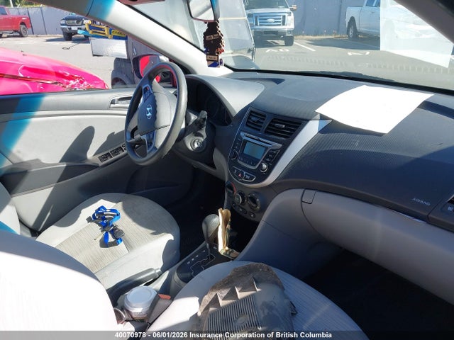2017 Hyundai Accent Se მანქანა იყიდება აუქციონზე, vin: KMHCT4AE3HU301335, აუქციონის ნომერი: 40070978