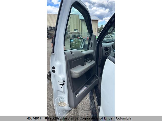 40074817 :رقم المزاد ، 1FTRF14596NB05388 vin ، 2006 Ford F150 مزاد بيع