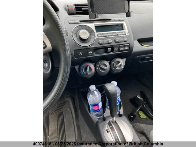 2008 Honda Fit მანქანა იყიდება აუქციონზე, vin: JHMGD384X8S811086, აუქციონის ნომერი: 40074818