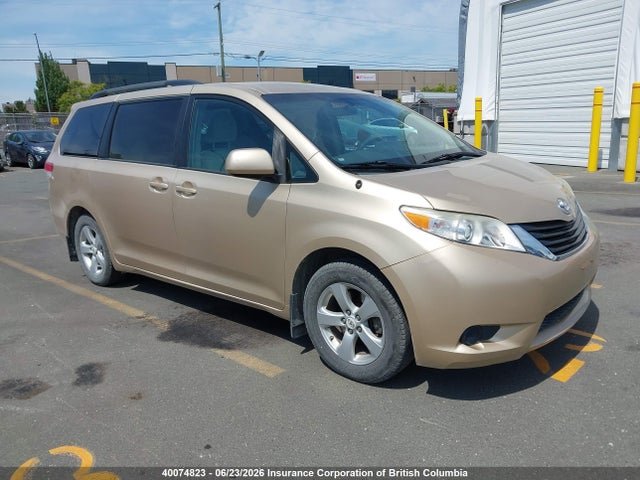 40074823 :رقم المزاد ، 5TDKA3DC7BS003618 vin ، 2011 Toyota Sienna Le 7 Passenger مزاد بيع