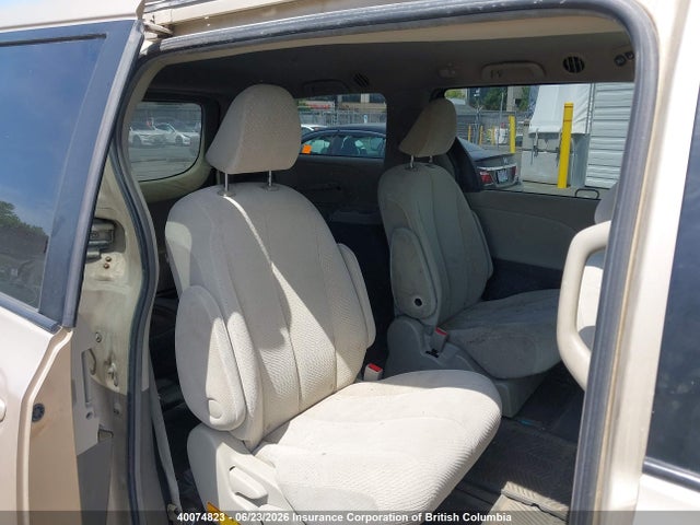40074823 :رقم المزاد ، 5TDKA3DC7BS003618 vin ، 2011 Toyota Sienna Le 7 Passenger مزاد بيع