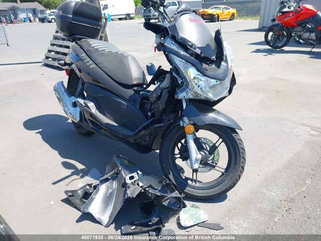 2013 Honda Pcx 150 მანქანა იყიდება აუქციონზე, vin: MLHKF1223D5000401, აუქციონის ნომერი: 40071938