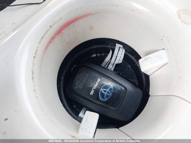 Toyota Prius 2016 JTDKARFUXG3022262 Image 11