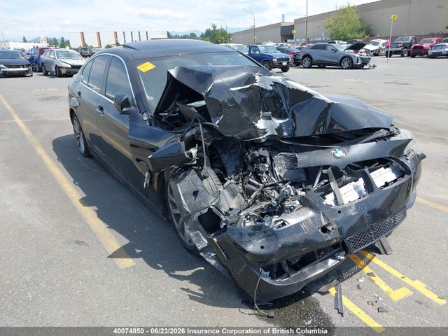 40074850 :رقم المزاد ، WBAXH5C59DDW15461 vin ، 2013 Bmw 528i مزاد بيع