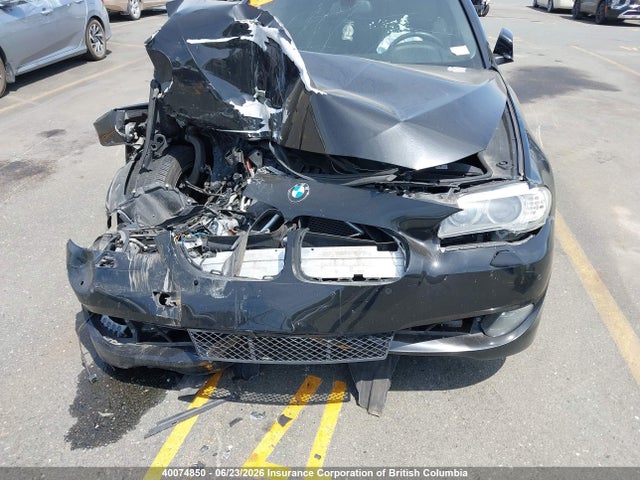 40074850 :رقم المزاد ، WBAXH5C59DDW15461 vin ، 2013 Bmw 528i مزاد بيع