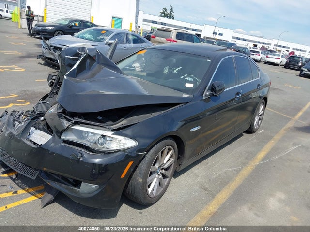 40074850 :رقم المزاد ، WBAXH5C59DDW15461 vin ، 2013 Bmw 528i مزاد بيع