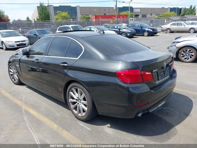 40074850 :رقم المزاد ، WBAXH5C59DDW15461 vin ، 2013 Bmw 528i مزاد بيع