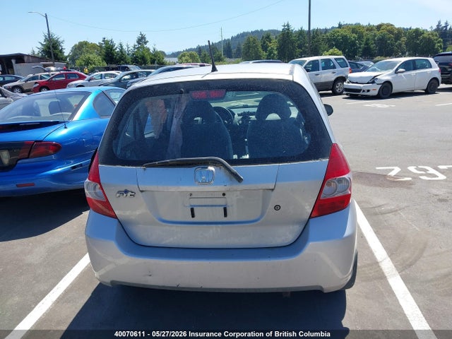 2007 Honda Fit მანქანა იყიდება აუქციონზე, vin: JHMGD384X7S805559, აუქციონის ნომერი: 40070611