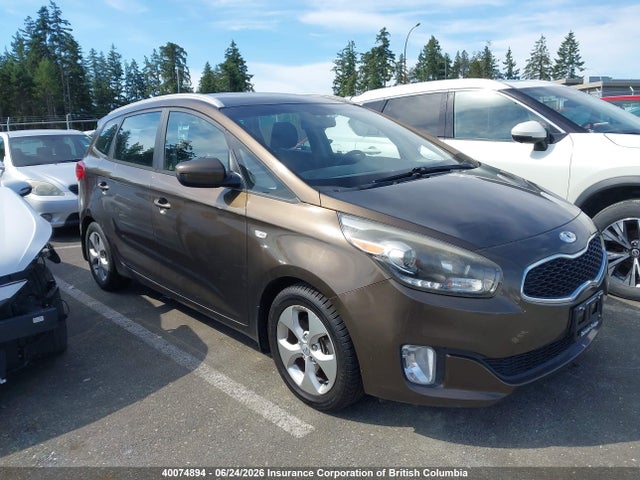 40074894 :رقم المزاد ، KNAHT8A30E7045307 vin ، 2014 Kia Rondo مزاد بيع