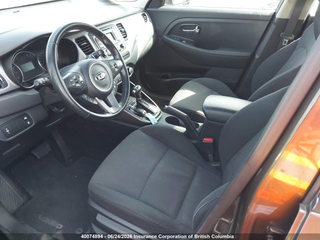 40074894 :رقم المزاد ، KNAHT8A30E7045307 vin ، 2014 Kia Rondo مزاد بيع