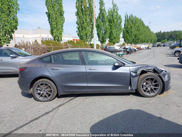 2022 Tesla Model 3 მანქანა იყიდება აუქციონზე, vin: 5YJ3E1EB7NF297484, აუქციონის ნომერი: 40074914