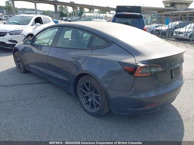 2022 Tesla Model 3 მანქანა იყიდება აუქციონზე, vin: 5YJ3E1EB7NF297484, აუქციონის ნომერი: 40074914