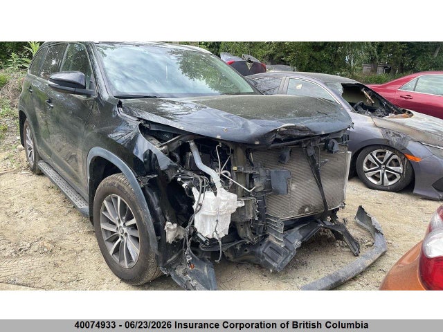 40074933 :رقم المزاد ، 5TDJZRFH1KS588969 vin ، 2019 Toyota Highlander Se/xle مزاد بيع