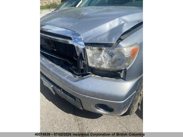 2010 Toyota Tundra Double Cab Sr5 მანქანა იყიდება აუქციონზე, vin: 5TFUY5F15AX151996, აუქციონის ნომერი: 40074939