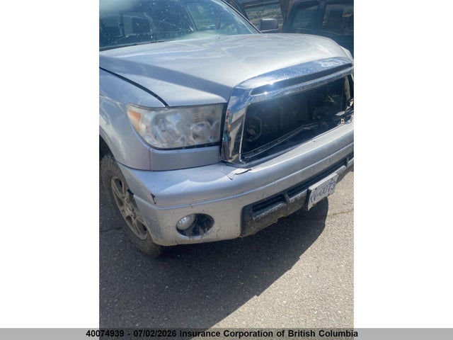 2010 Toyota Tundra Double Cab Sr5 მანქანა იყიდება აუქციონზე, vin: 5TFUY5F15AX151996, აუქციონის ნომერი: 40074939