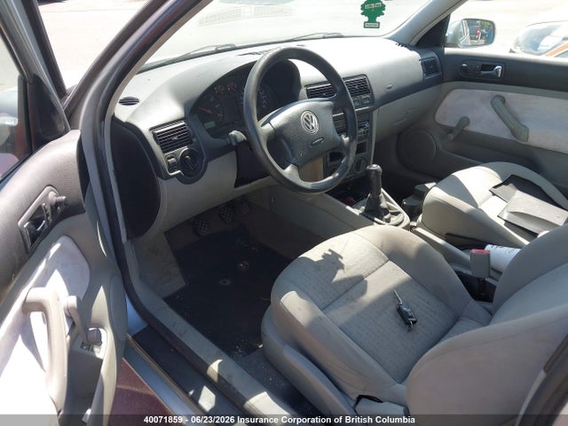 40071859 :رقم المزاد ، 9BWBT21J114060341 vin ، 2001 Volkswagen Golf Gl مزاد بيع