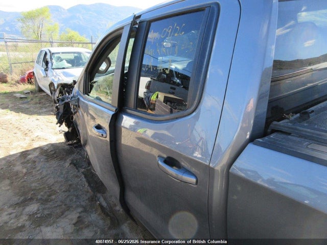 Продажа на аукционе авто 2022 Chevrolet Silverado Ltd K1500 Rst, vin: 1GCRYEED2NZ108261, номер лота: 40074957