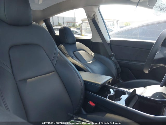 2021 Tesla Model Y მანქანა იყიდება აუქციონზე, vin: 5YJYGDEE0MF153298, აუქციონის ნომერი: 40074959