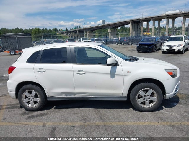 Продажа на аукционе авто 2011 Mitsubishi Rvr, vin: JA4AJ3AU8BZ605204, номер лота: 40074983