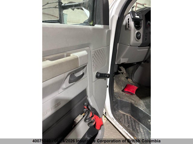 2014 Ford Econoline E450 Super Duty Cutwy Van მანქანა იყიდება აუქციონზე, vin: 1FDXE4FS2EDB02833, აუქციონის ნომერი: 40075040
