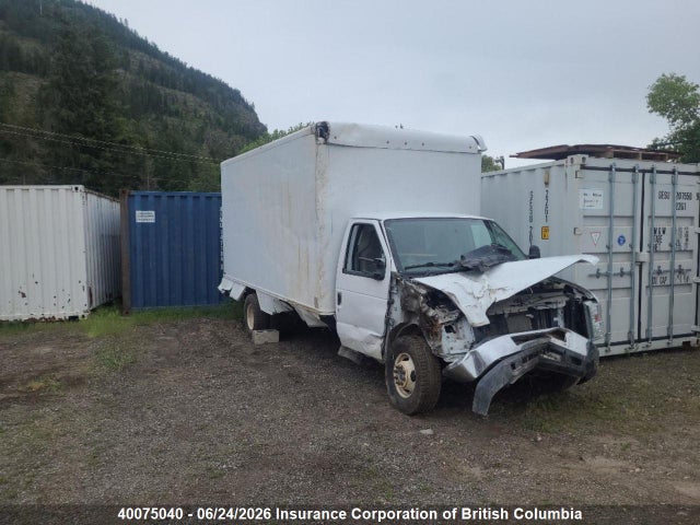 2014 Ford Econoline E450 Super Duty Cutwy Van მანქანა იყიდება აუქციონზე, vin: 1FDXE4FS2EDB02833, აუქციონის ნომერი: 40075040
