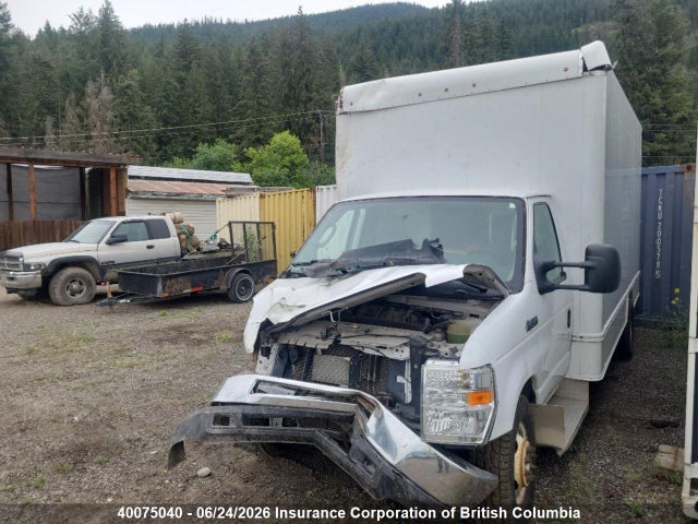 2014 Ford Econoline E450 Super Duty Cutwy Van მანქანა იყიდება აუქციონზე, vin: 1FDXE4FS2EDB02833, აუქციონის ნომერი: 40075040