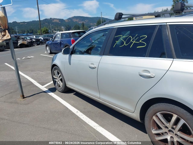 40075043 :رقم المزاد ، 3VWPL7AJ3CM643818 vin ، 2012 Volkswagen Golf مزاد بيع