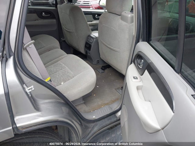 40075074 :رقم المزاد ، 1GKDT13S752217962 vin ، 2005 Gmc Envoy مزاد بيع