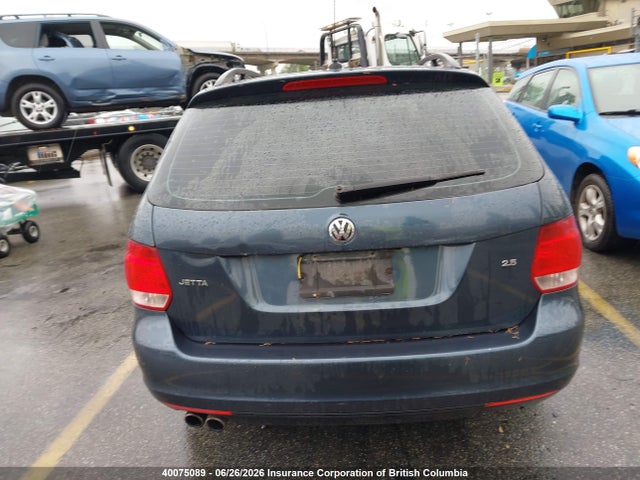 2009 Volkswagen Jetta მანქანა იყიდება აუქციონზე, vin: 3VWTM81K79M252710, აუქციონის ნომერი: 40075089