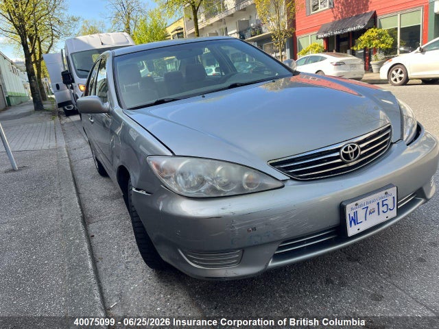 40075099 :رقم المزاد ، 4T1BE32K35U576168 vin ، 2005 Toyota Camry مزاد بيع