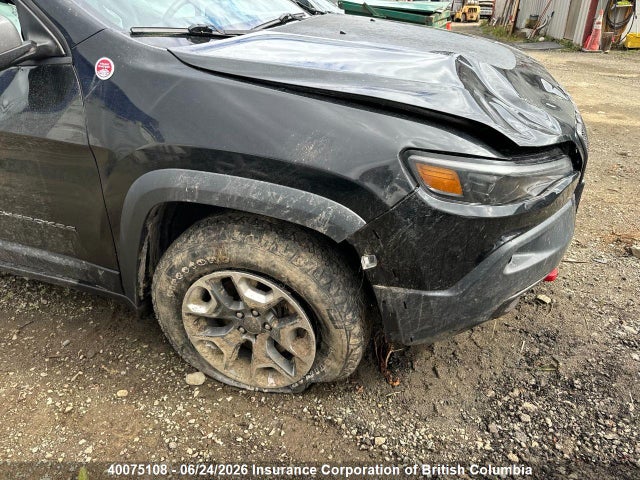 2019 Jeep Cherokee Trailhawk მანქანა იყიდება აუქციონზე, vin: 1C4PJMBX7KD210183, აუქციონის ნომერი: 40075108