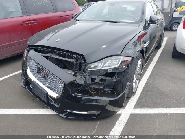 SAJXJ2GD2H8W09511 Jaguar Xjl Portfolio