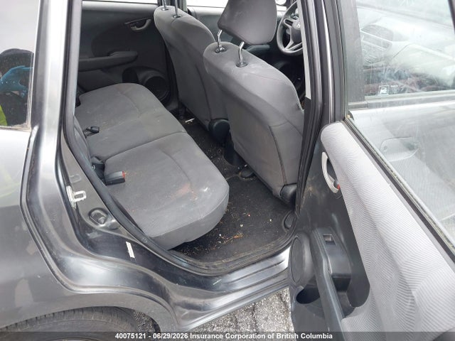 2011 Honda Fit მანქანა იყიდება აუქციონზე, vin: JHMGE8G3XBC800156, აუქციონის ნომერი: 40075121