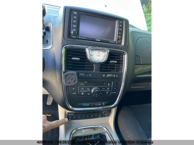 Auction sale of the 2013 Chrysler Town & Country Touring, vin: 2C4RC1BG7DR635629, lot number: 40075135