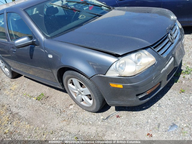 2008 Volkswagen City Jetta მანქანა იყიდება აუქციონზე, vin: 3VWTK49M18M608622, აუქციონის ნომერი: 40069931
