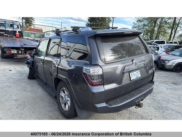 40075165 :رقم المزاد ، JTEBU5JRXF5235763 vin ، 2015 Toyota 4runner Sr5/limited/trail/trd Pro مزاد بيع
