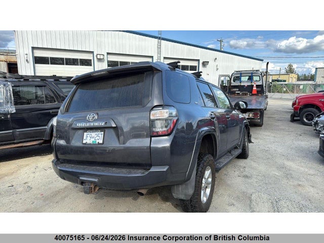 40075165 :رقم المزاد ، JTEBU5JRXF5235763 vin ، 2015 Toyota 4runner Sr5/limited/trail/trd Pro مزاد بيع