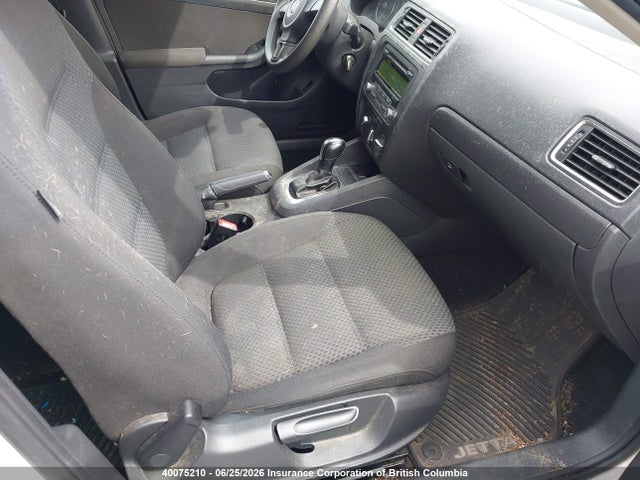 40075210 :رقم المزاد ، 3VWDX7AJ8CM359348 vin ، 2012 Volkswagen Jetta مزاد بيع