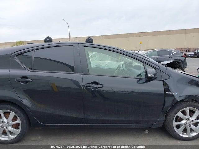 40075237 :رقم المزاد ، JTDKDTB30G1125655 vin ، 2016 Toyota Prius مزاد بيع