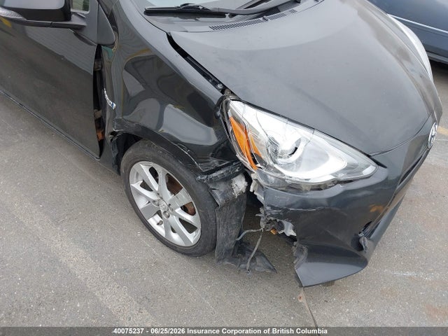 40075237 :رقم المزاد ، JTDKDTB30G1125655 vin ، 2016 Toyota Prius مزاد بيع
