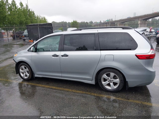 Toyota Sienna 7-passenger 2019 5TDZZ3DC8KS995002 Image 15