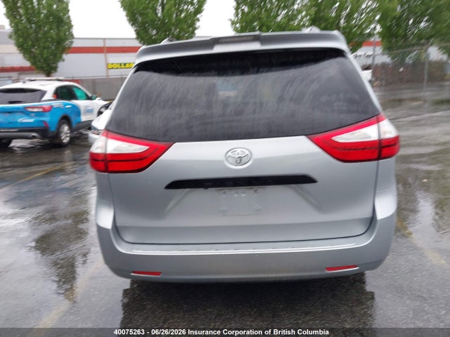 Toyota Sienna 7-passenger 2019 5TDZZ3DC8KS995002 Image 17