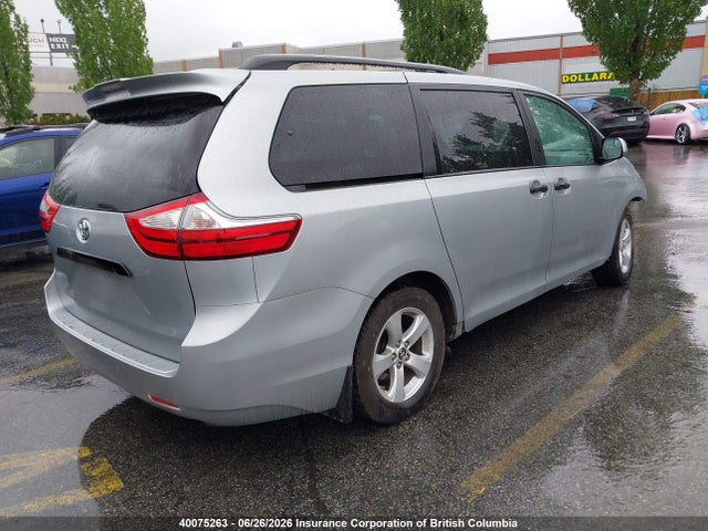 Toyota Sienna 7-passenger 2019 5TDZZ3DC8KS995002 Image 4