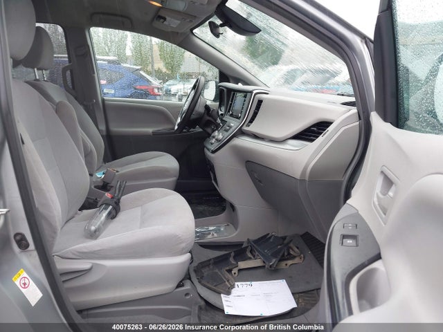 Toyota Sienna 7-passenger 2019 5TDZZ3DC8KS995002 Image 5
