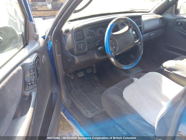 2000 Dodge Dakota მანქანა იყიდება აუქციონზე, vin: 1B7GG22X0YS583539, აუქციონის ნომერი: 40075264