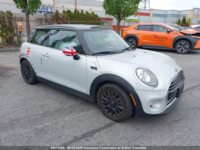 Mini Cooper 2018 WMWXP5C58J2H28928 main image