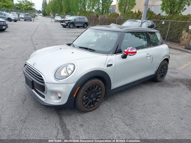 Mini Cooper 2018 WMWXP5C58J2H28928 Image 2