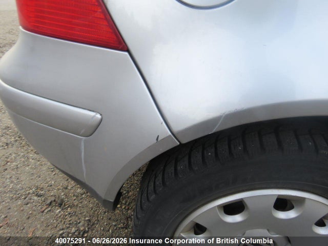 40075291 :رقم المزاد ، 9BWEL61J744035839 vin ، 2004 Volkswagen Golf مزاد بيع